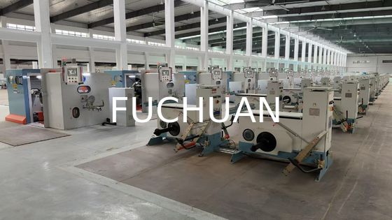 Fio de cobre automático que ajunta a máquina que torce a capacidade da produção 100-350kg h do volume