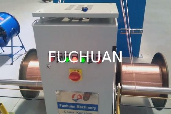 Fio magnético do controle de tensão que torce o equipamento do twister da máquina automático