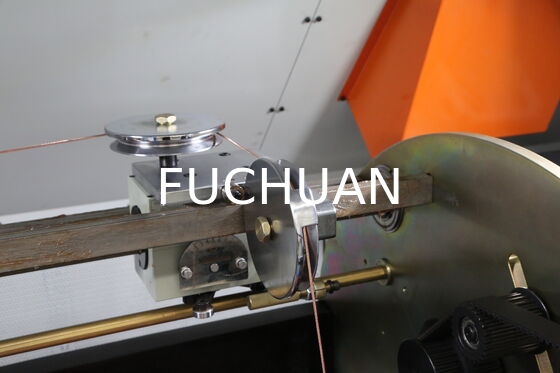 Máquina de aglutinação de dobragem projetada com materiais robustos de arco de fibra de carbono e travessia de precisão para filamentos de fio duráveis